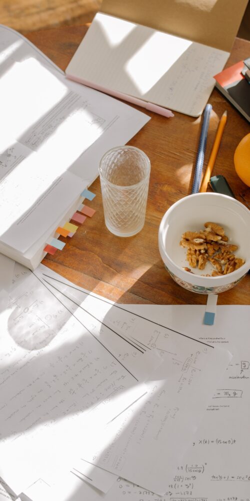 messy desk